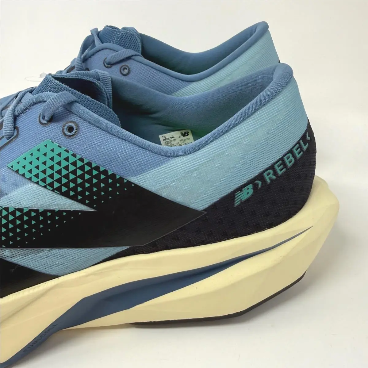 New Balance shoes - FuelCell Rebel v4 - FuelCell Rebel - Blue 1