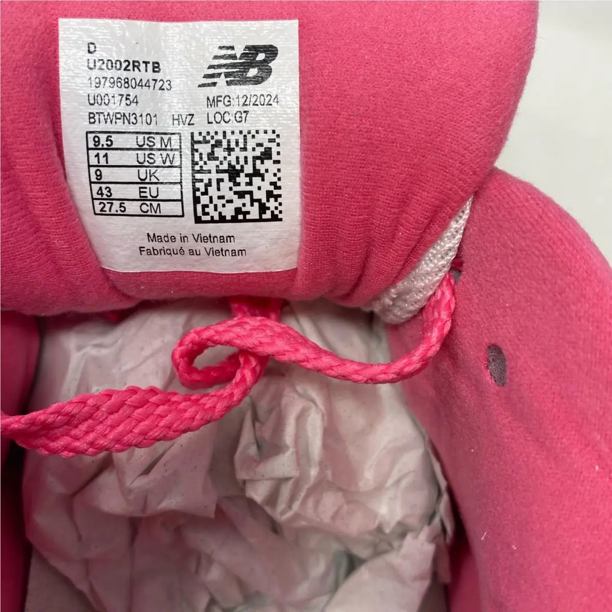 New Balance shoes - Pink (UPC: 197968044723) 1