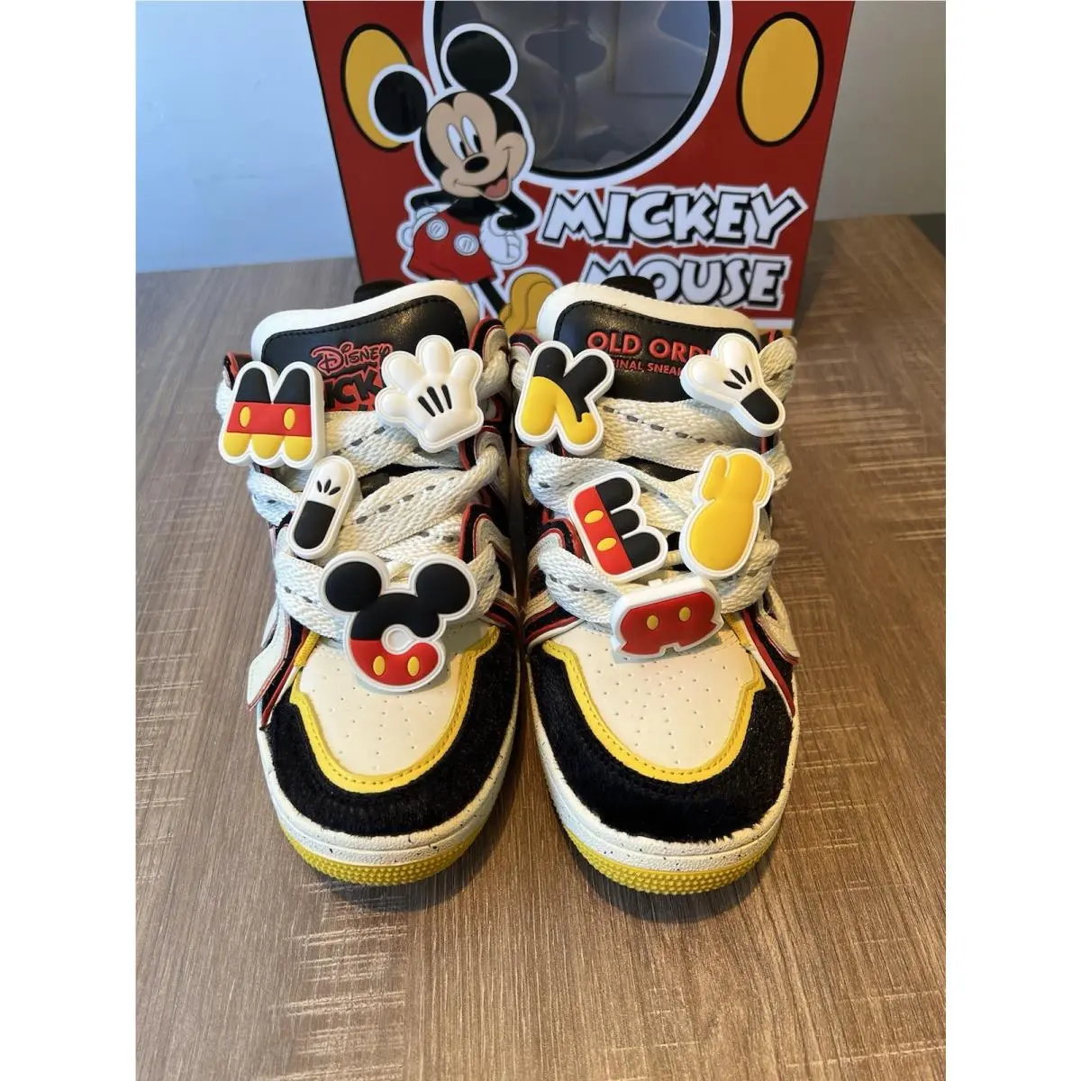 New Balance shoes - Disney - Disney - Black 1