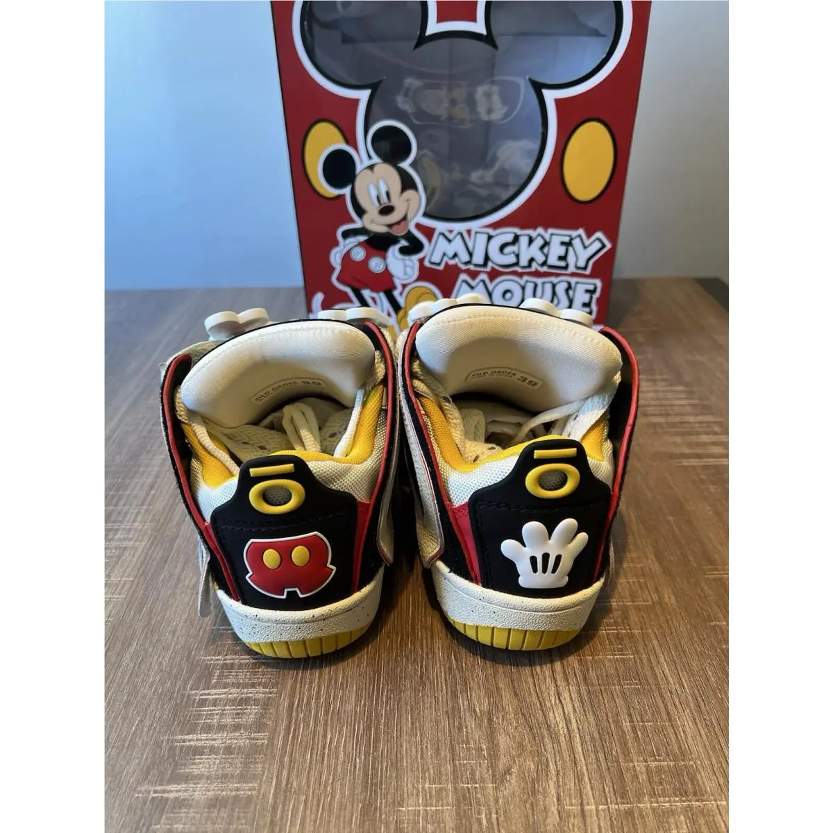 New Balance shoes - Disney - Disney - Black 2