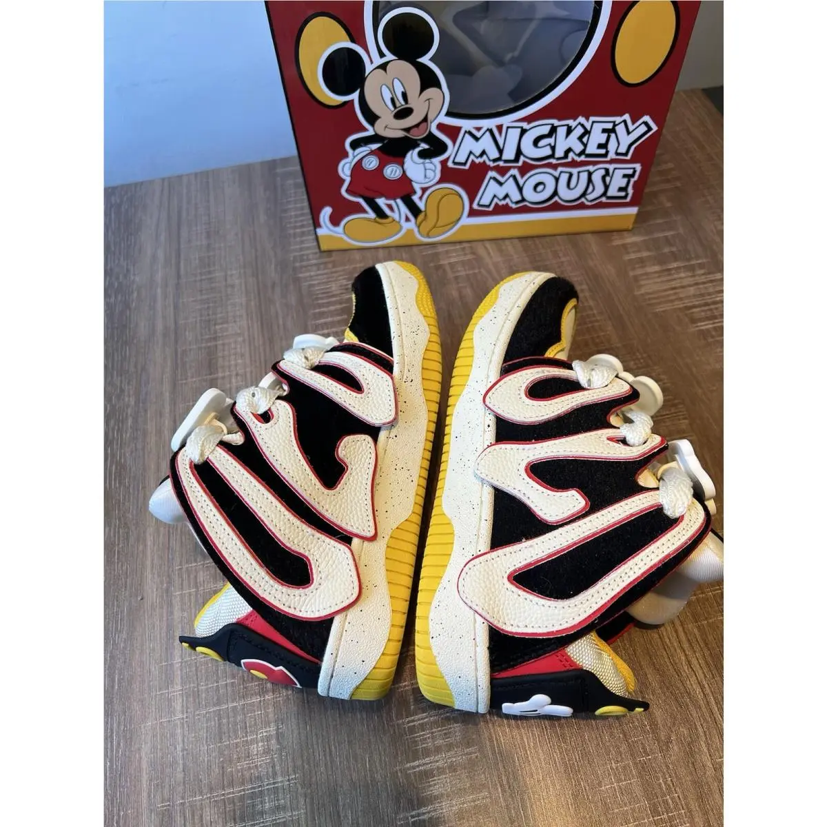 New Balance shoes - Disney - Disney - Black 3