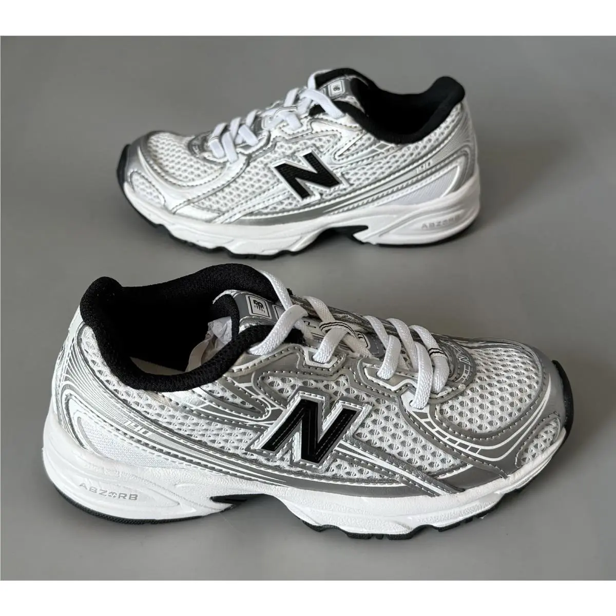 New Balance shoes - White Grey Black (UPC: 0198686850665) 0