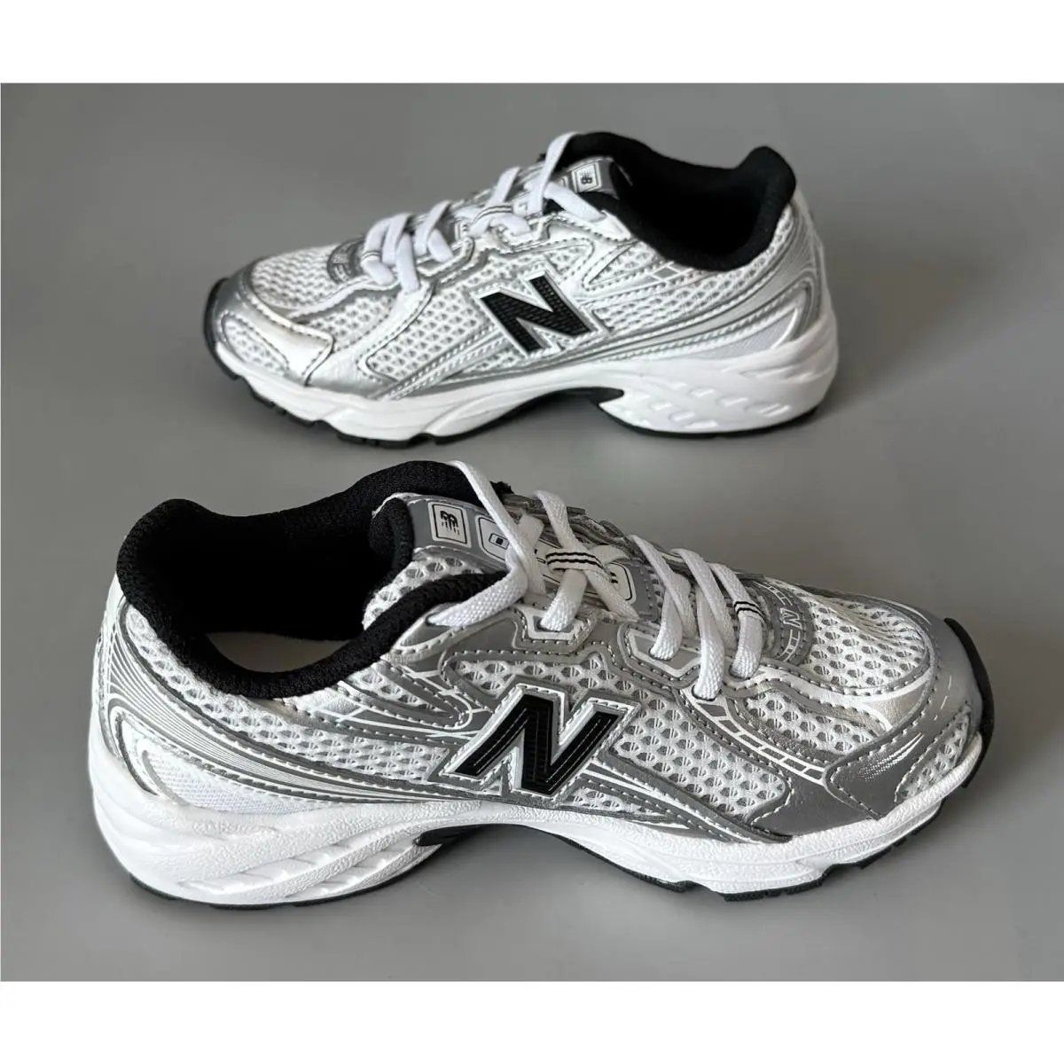New Balance shoes - White Grey Black (UPC: 0198686850665) 1