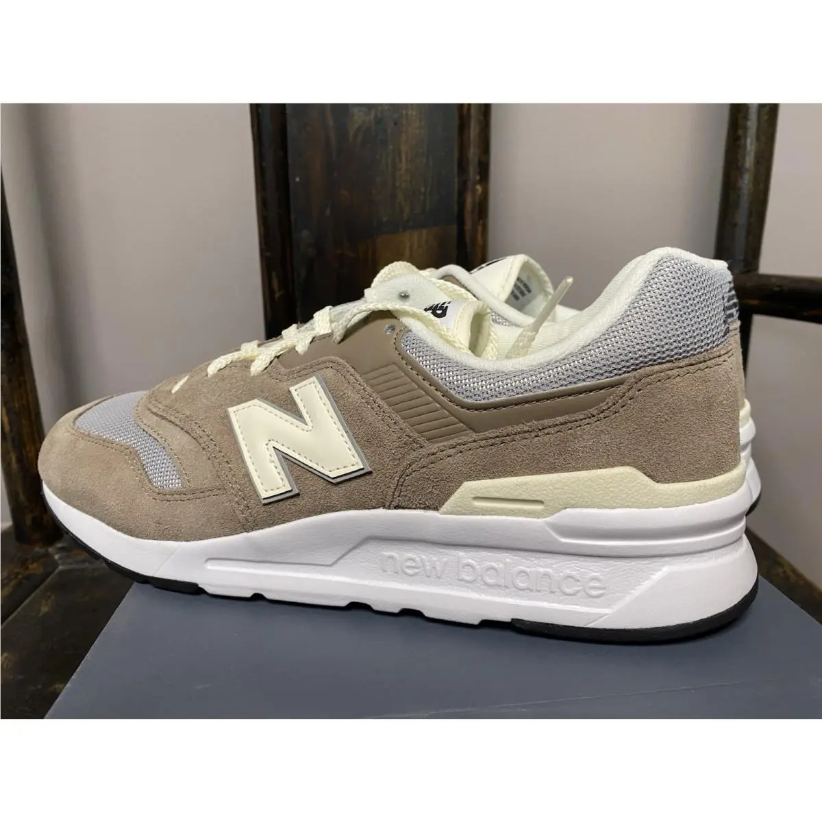 New Balance shoes - New Balance 997 H - CM997HVD - Brown 5