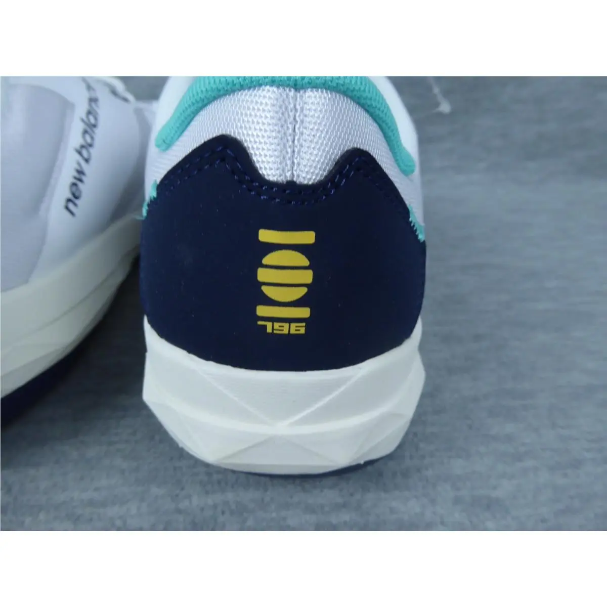 New Balance shoes - New Balance FuelCell 796v4 - FuelCell - White 7