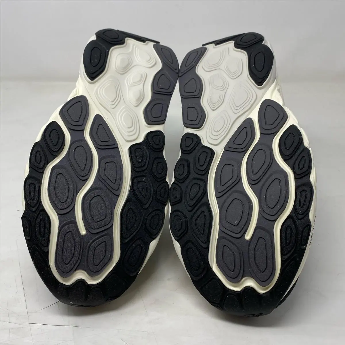 New Balance shoes - Black/Phantom (UPC: 197375494906) 2