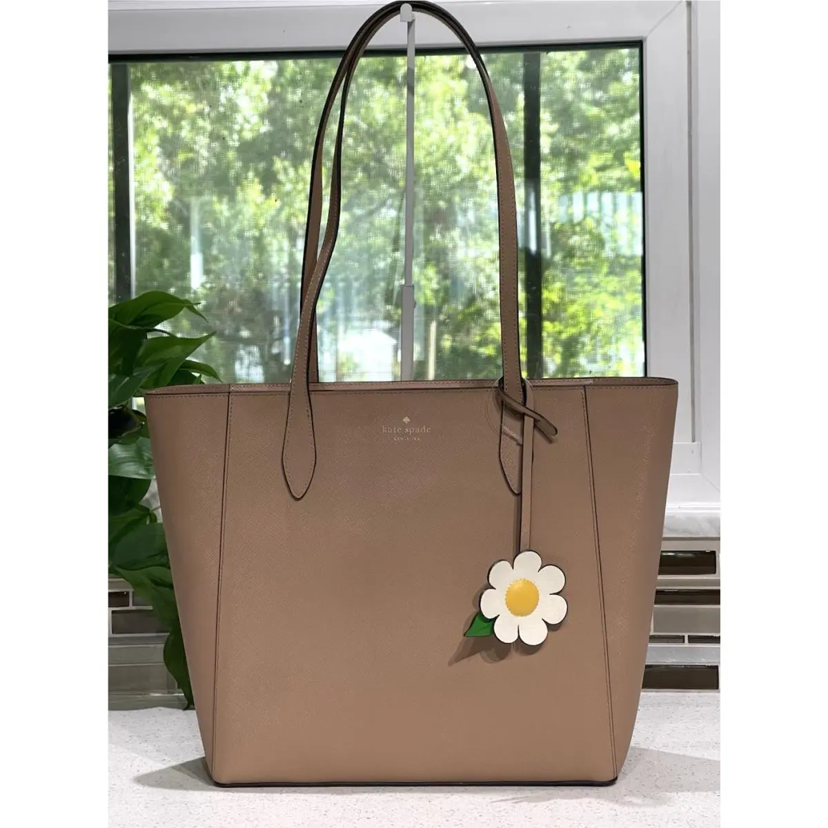 Dana Shoulder Tote Zip Bag Carryall Fawn Brown Tan Taupe Daisy Flower by Kate Spade