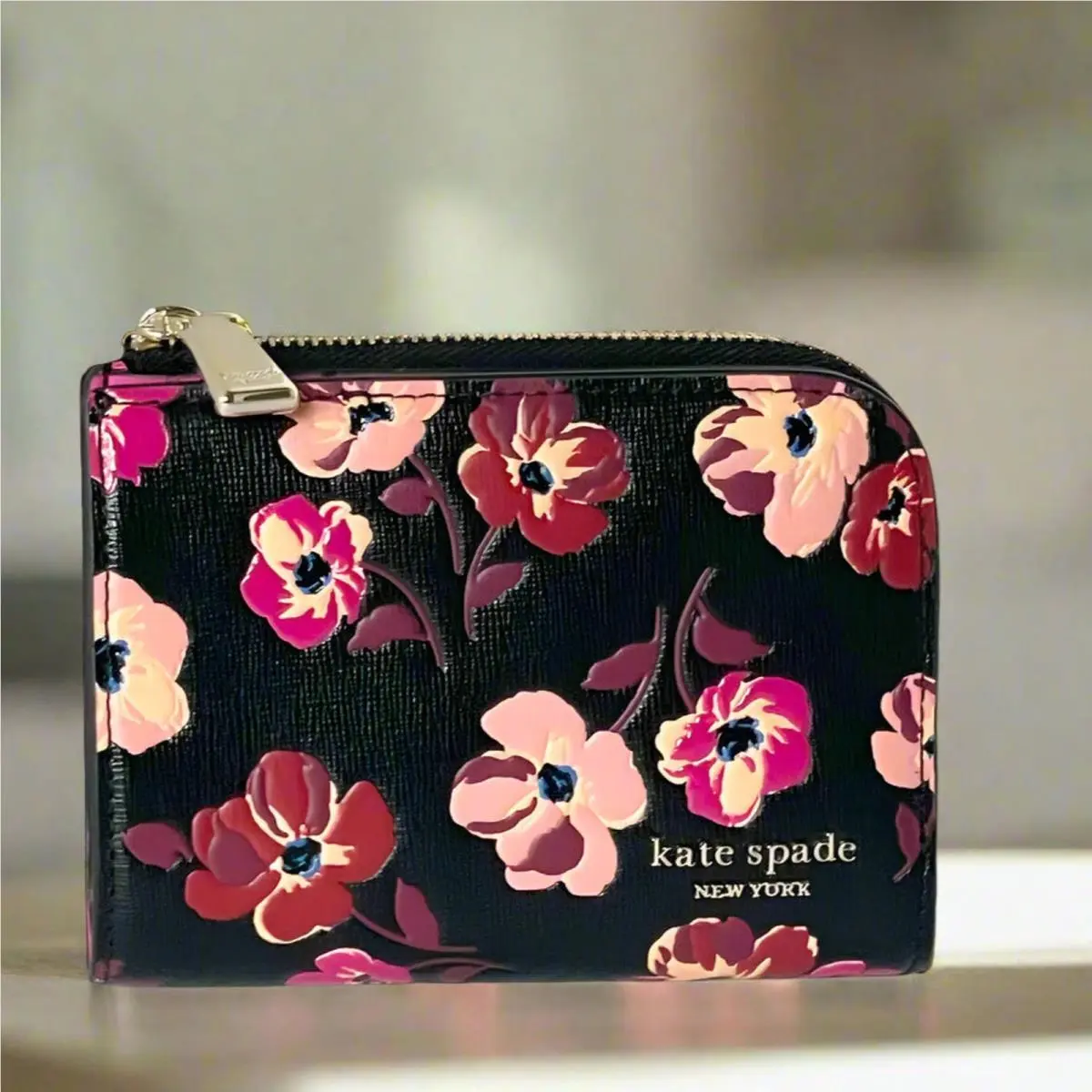 Kate Spade Devin Compact Wallet Fall Poppies Black Pink Floral Zip Around