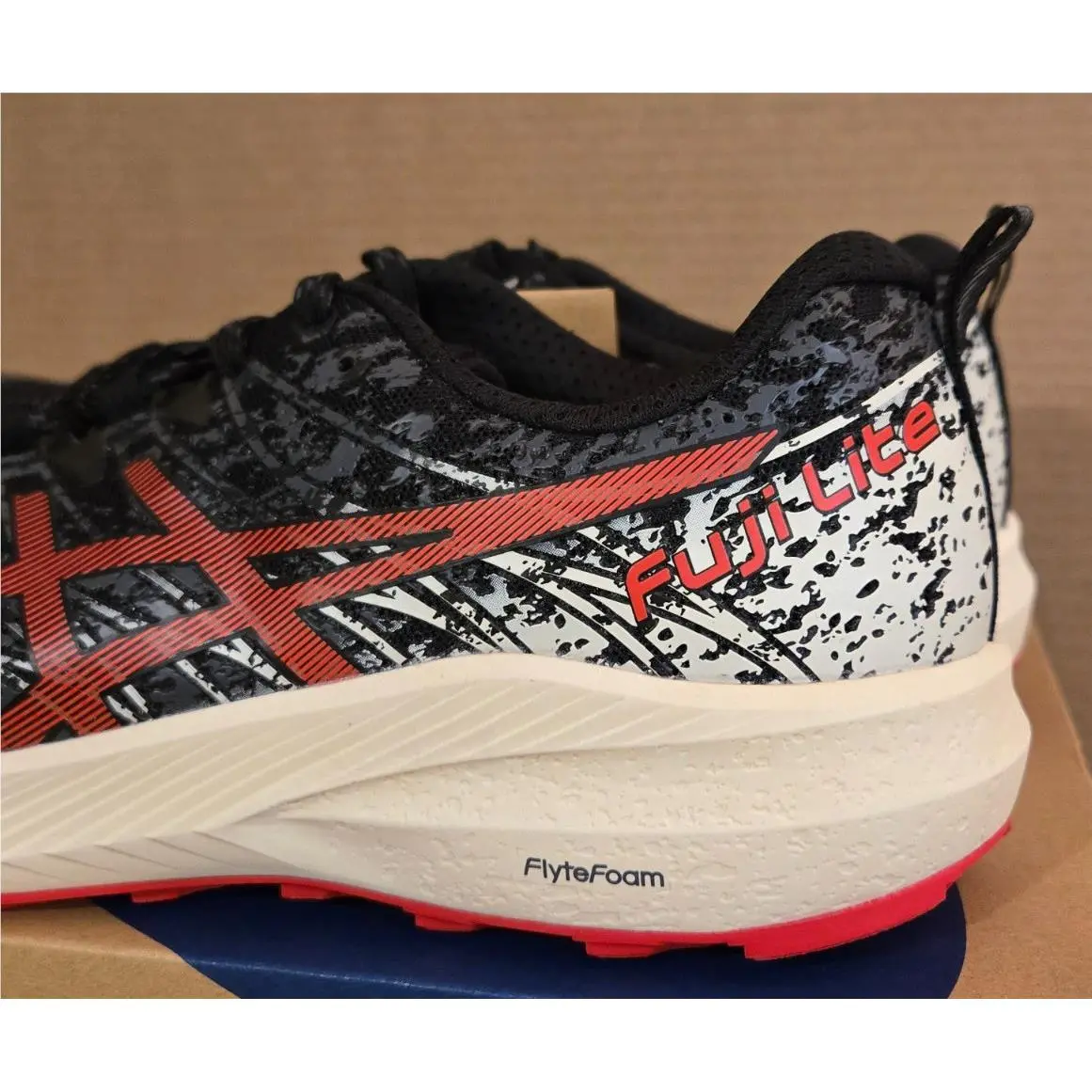 Asics shoes - ASICS Fuji Lite 2 - Fuji Lite - 1011B209-001 - Black/Electric Red (UPC: 194851796141) 6