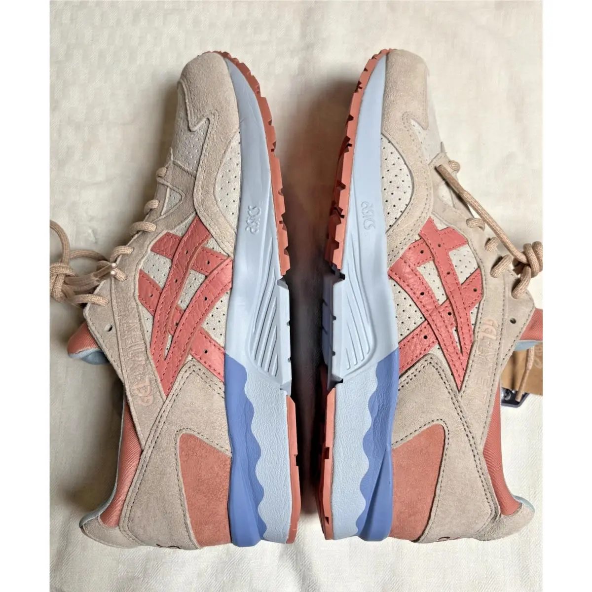 Asics shoes - ASICS GEL-Lyte V (5) - 1201A822-103 - Cream/Salmon, way: Cream/Salmon/Blue (UPC: 0196074672677) 3