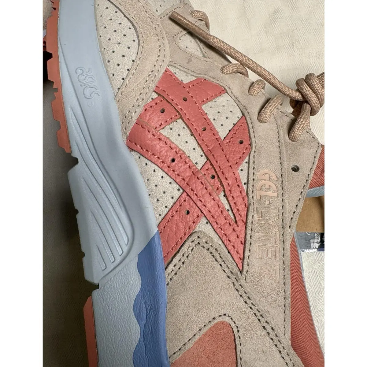 Asics shoes - ASICS GEL-Lyte V (5) - 1201A822-103 - Cream/Salmon, way: Cream/Salmon/Blue (UPC: 0196074672677) 7