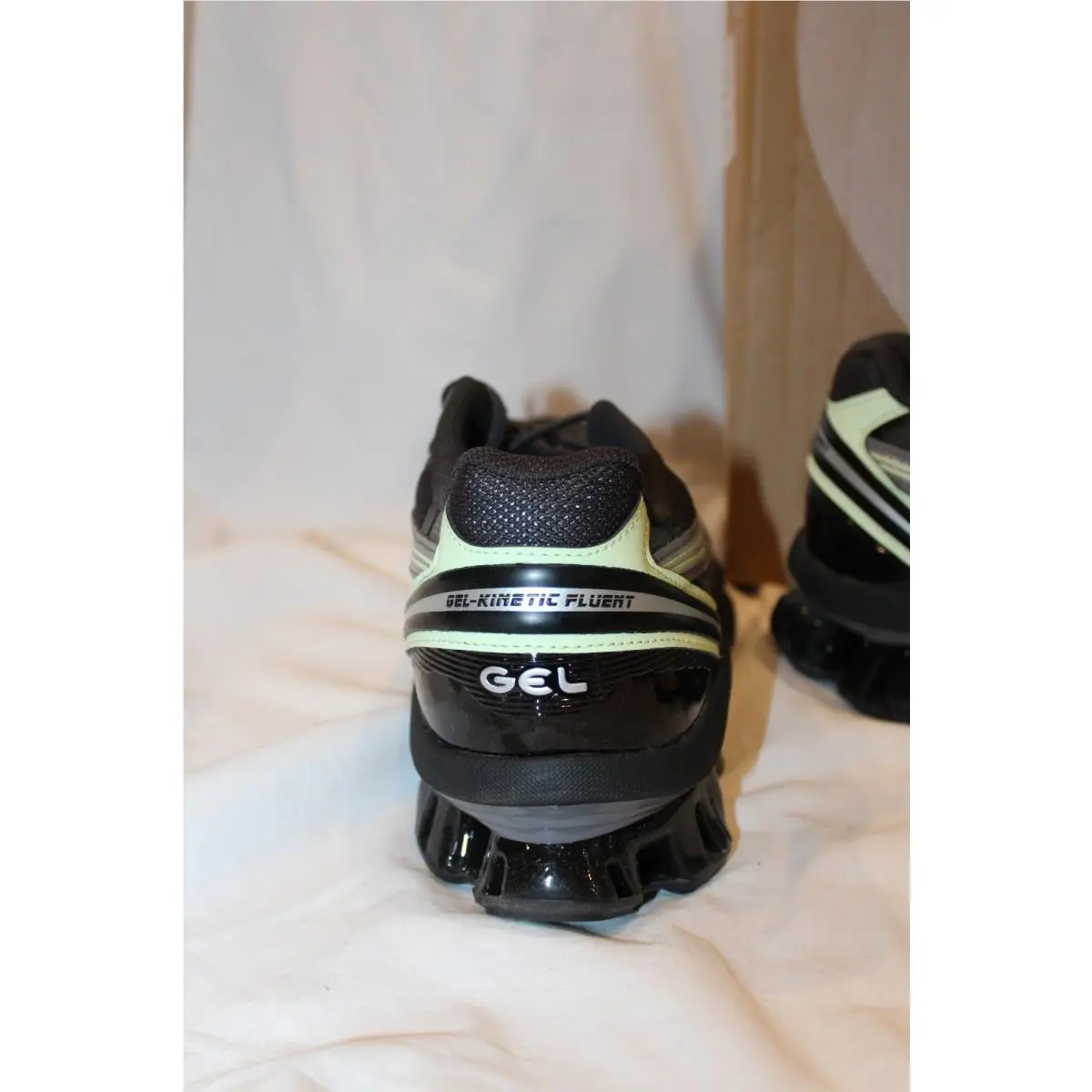 Asics shoes - ASICS GEL KINIETIC FLUENT - GEL KINIETIC FLUENT - GRAPHIC GRAY 4