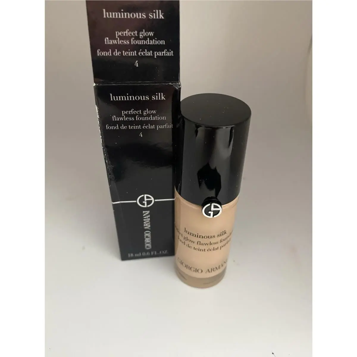 Luminous Silk Perfect Glow Foundation - 4 0.6 Oz by Giorgio Armani
