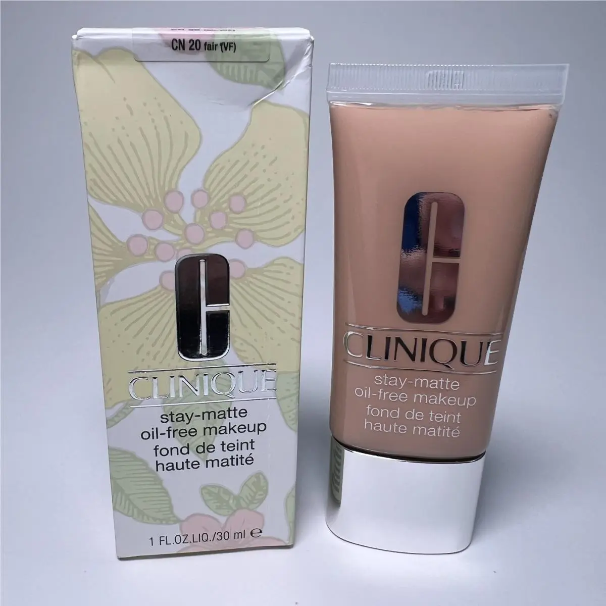 Clinique Shade CN 20 Fair Stay Matte Oil Free Makeup Foundation Full Size