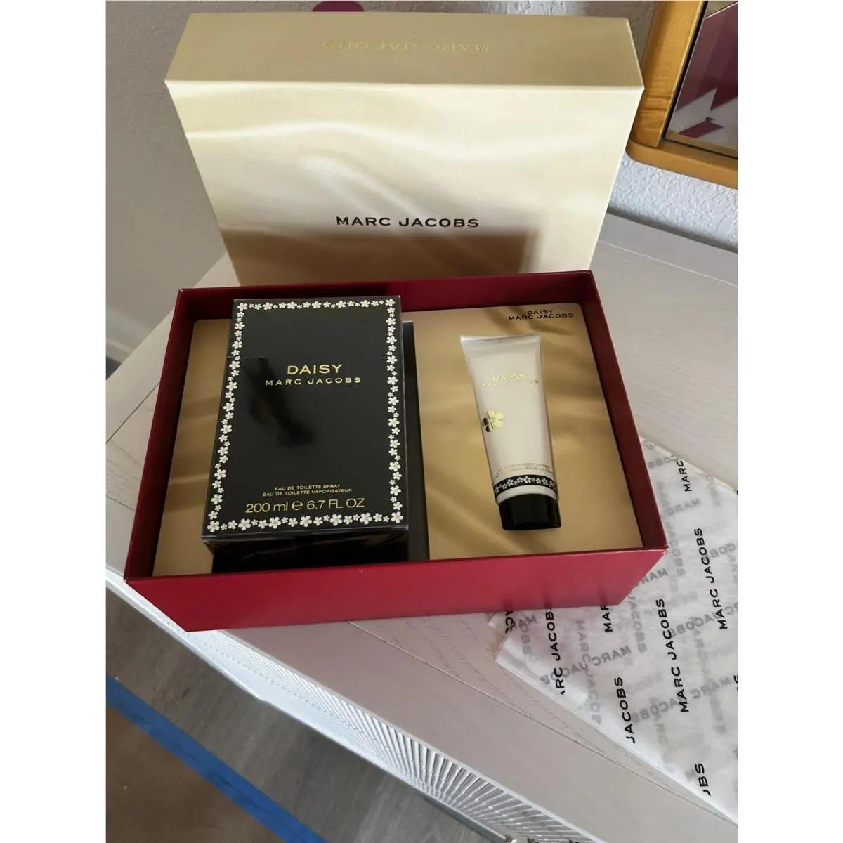 Marc Jacobs Ladies Daisy 2pcs Edt Gift Set Fragrances
