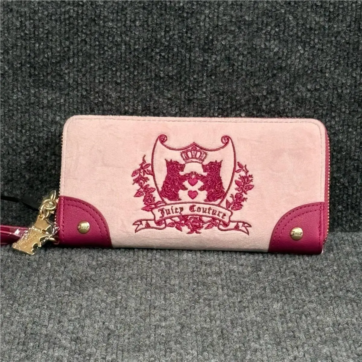 Wallet Wristlet Womens One Size Pink Flamingo Velvet Zip Around by Juicy Couture