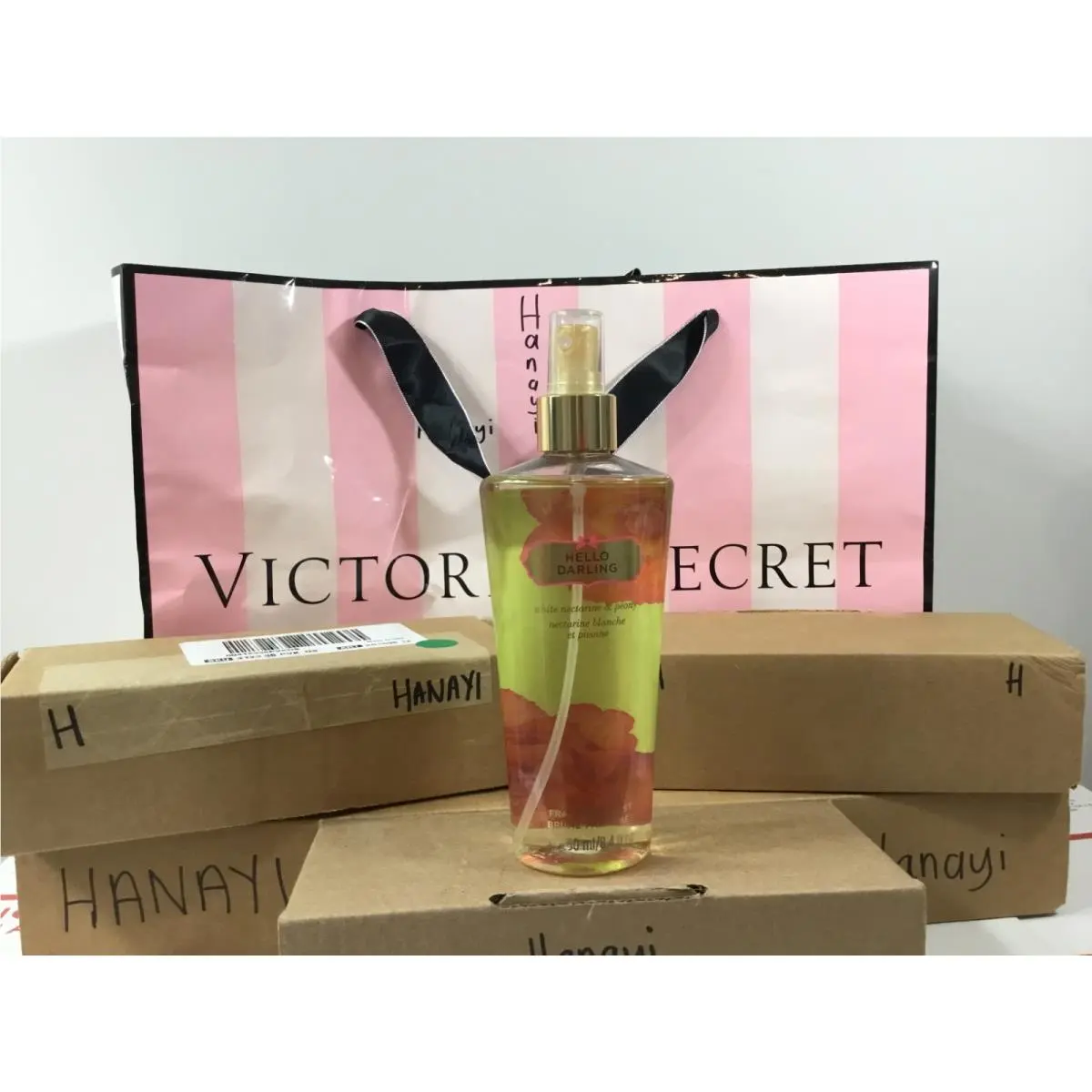 Victoria`s Secret Hello Darling Fragrance Mist 8.4 OZ