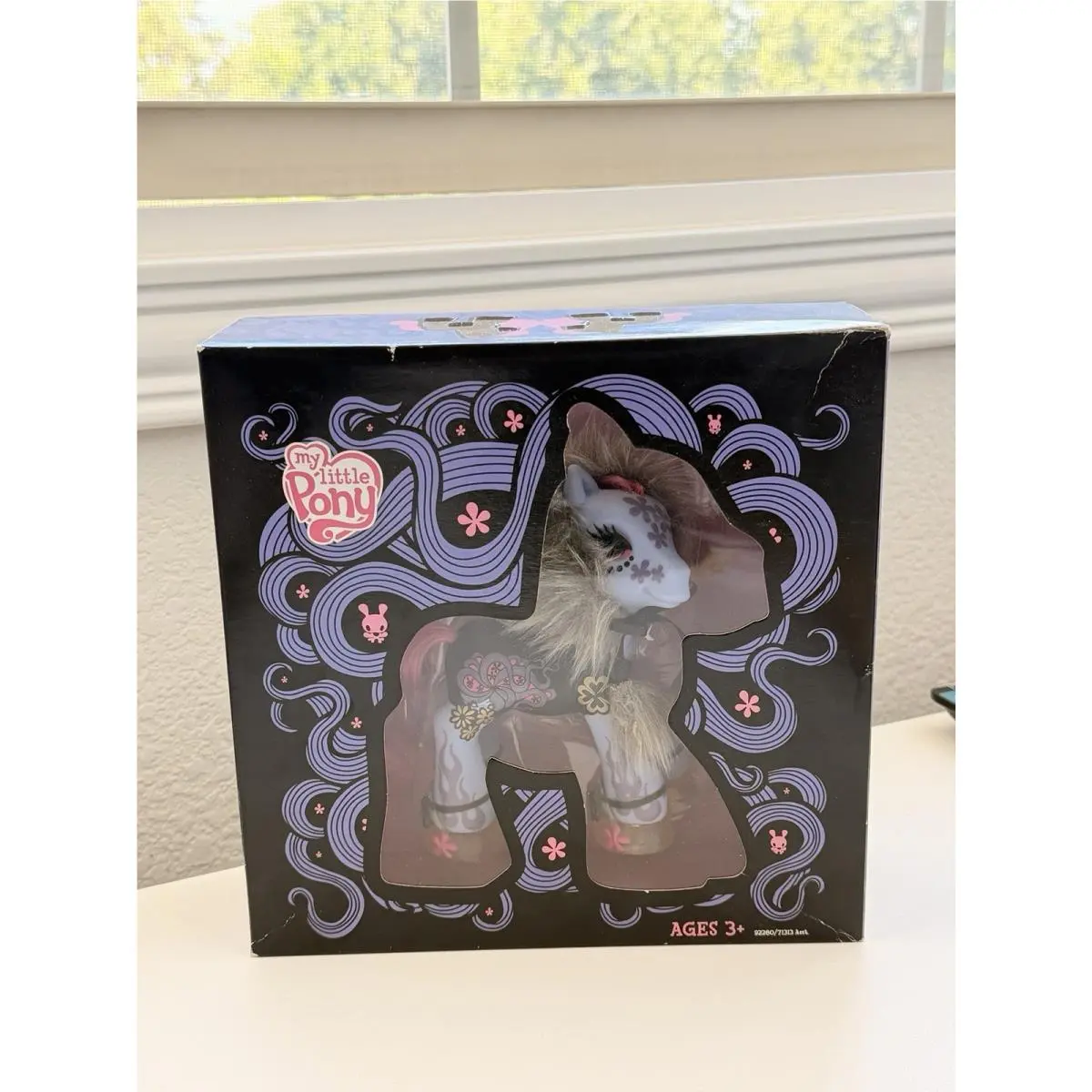 Junko Mizuno My Little Pony Exclusive 2009 Limited Edition Pony Read