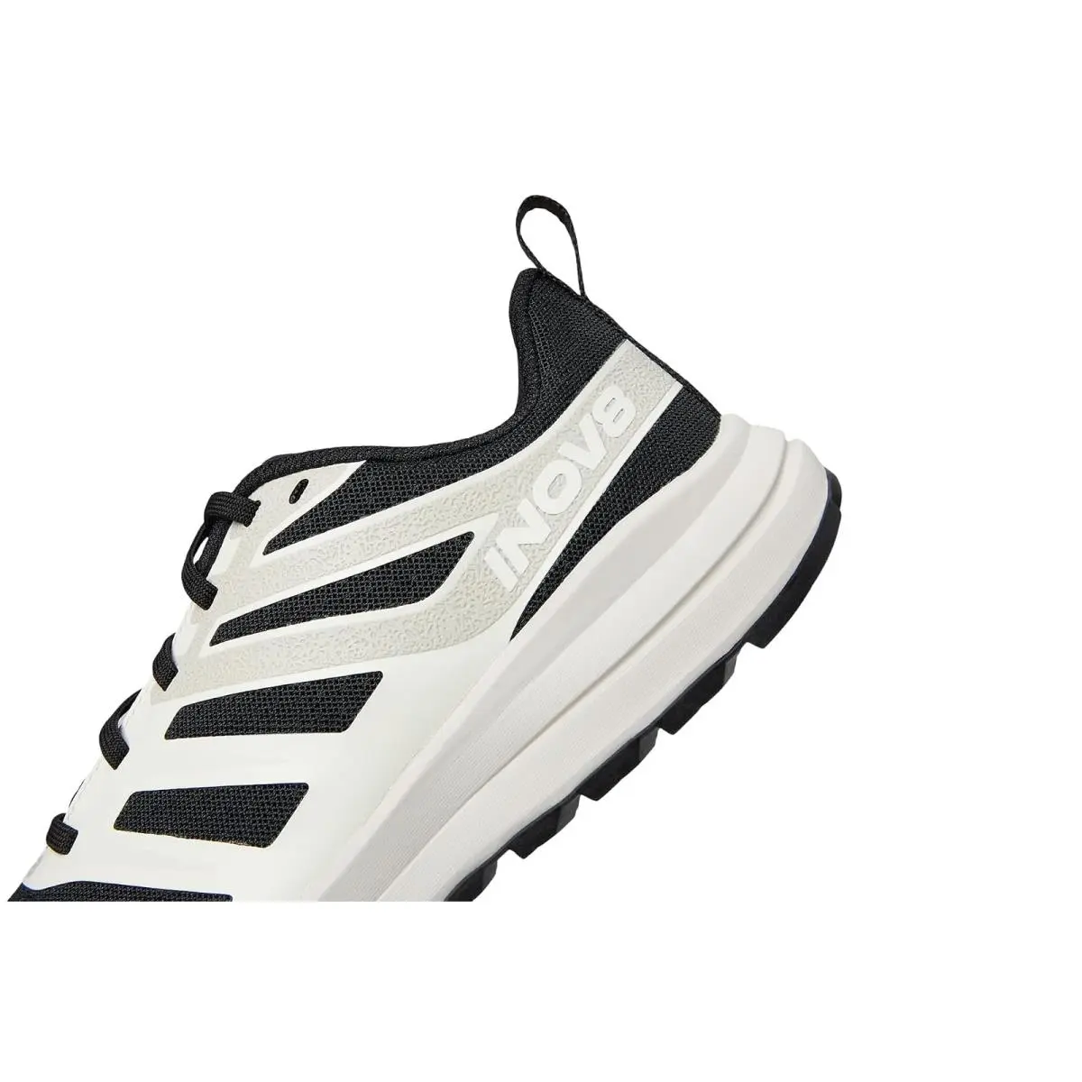 inov-8 shoes - Black/White 4