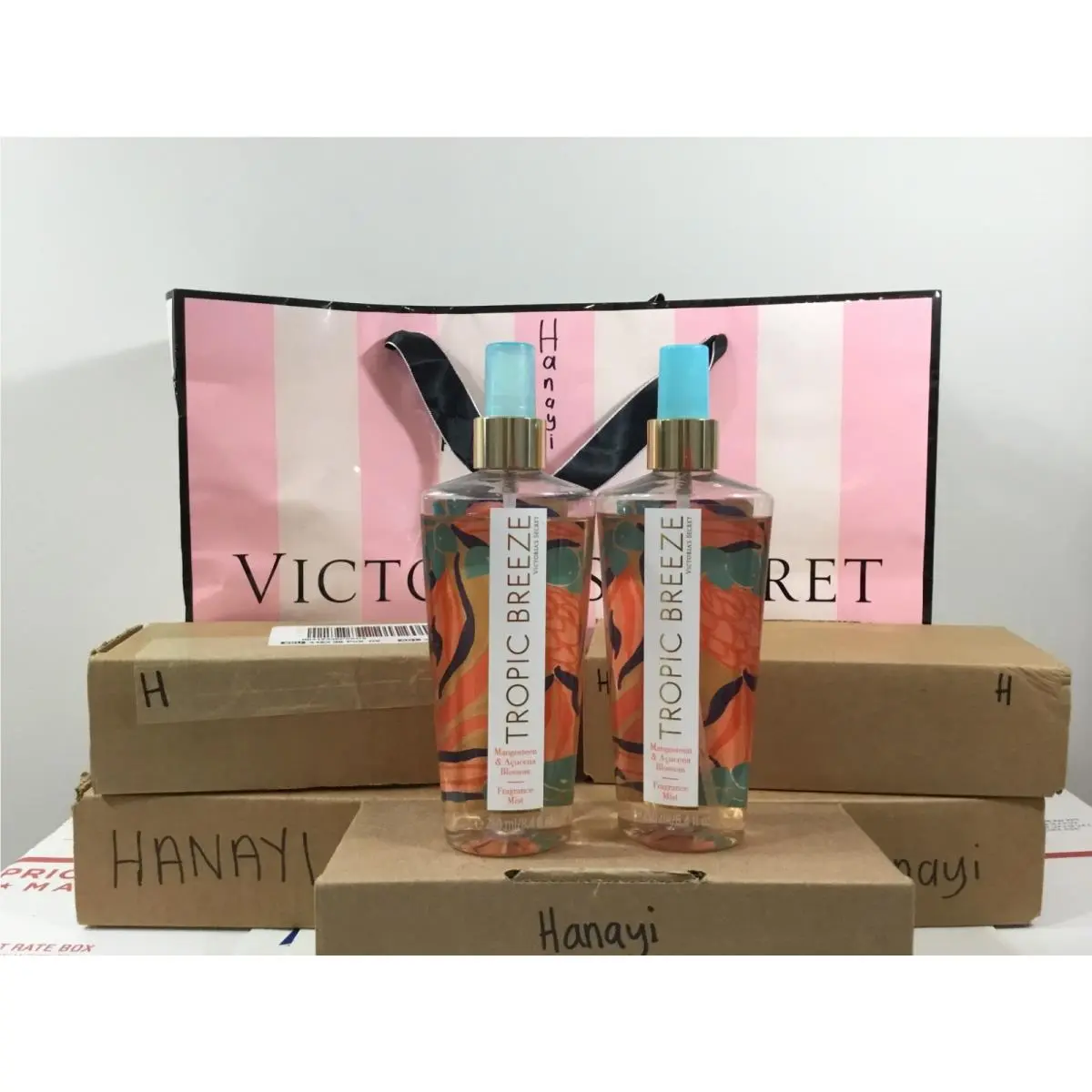 2pc Victoria`s Secret Tropic Breeze Fragrance Mist - Set OF 2