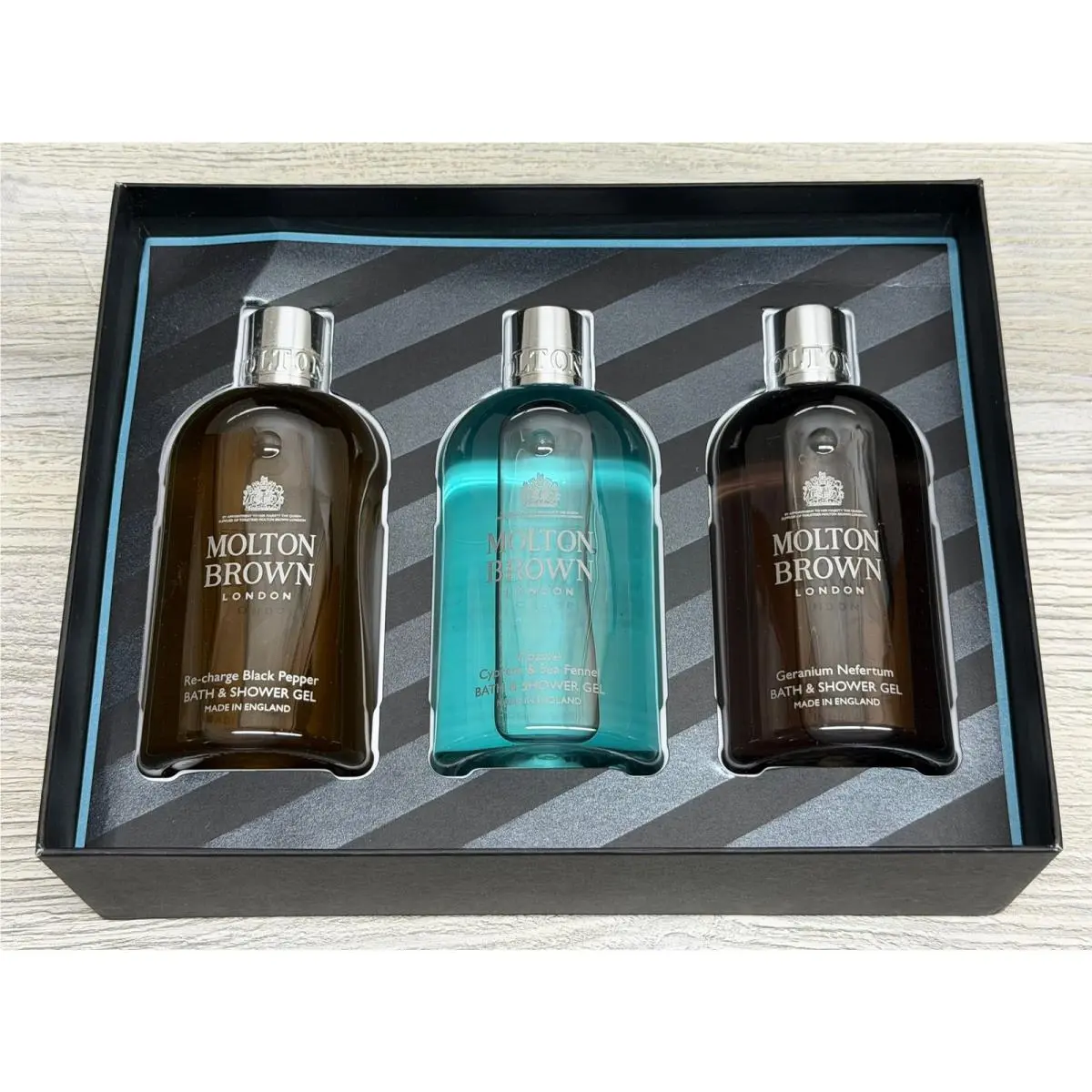 Molton Brown Mens Bath Shower Gel Gift Set Black Pepper Cypress 3 Piece 10 oz