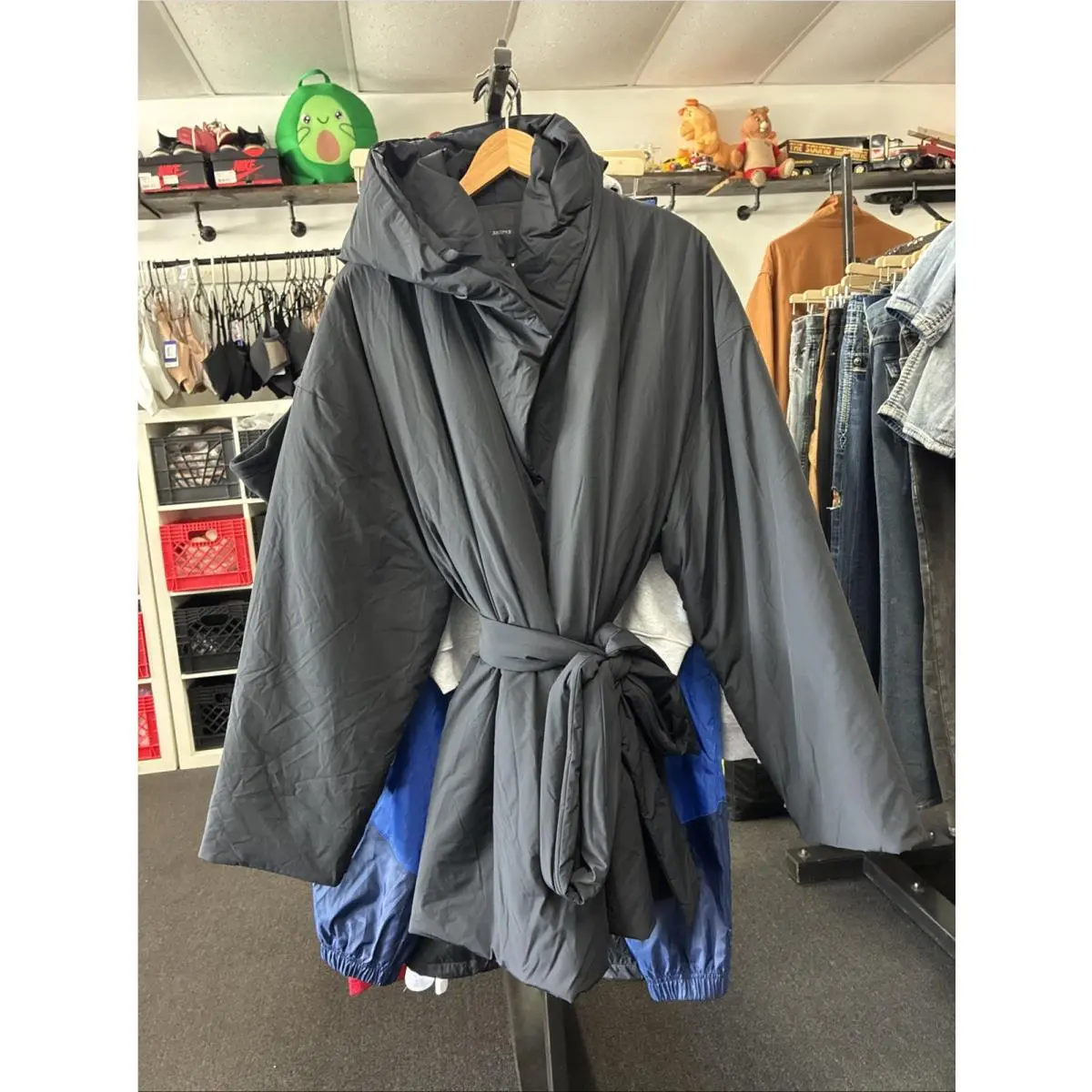 Nike x  Women’s Woven Nylon Wrap Coat Hooded Robe Jacket Rare Black SZ L by Skims