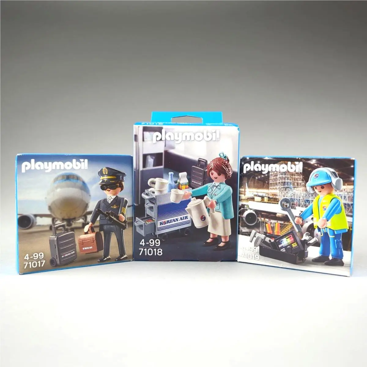 Playmobil 4-99 71017 Korean Air Pilot Flight Crew Mechanic Exclusive Figure Set