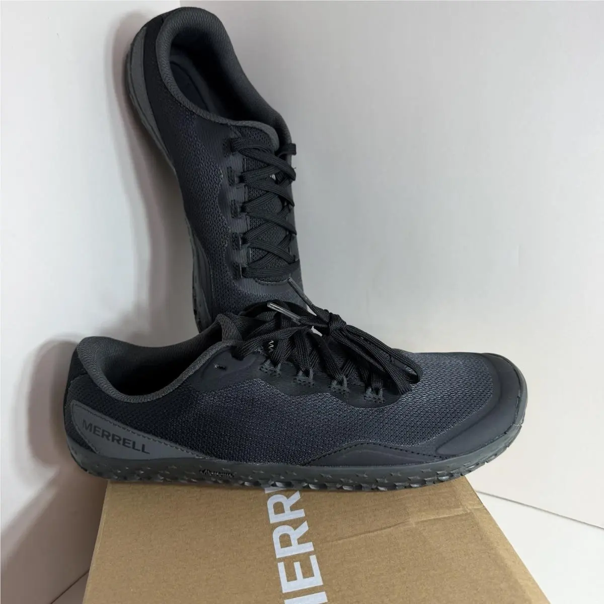 Merrell Vapor Glove 7 Barefoot Running Athletic Shoes Mens 9 Black Noir