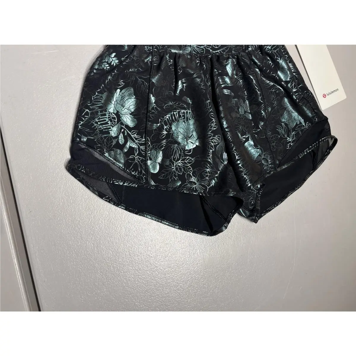 Lululemon clothing - Multicolor 1