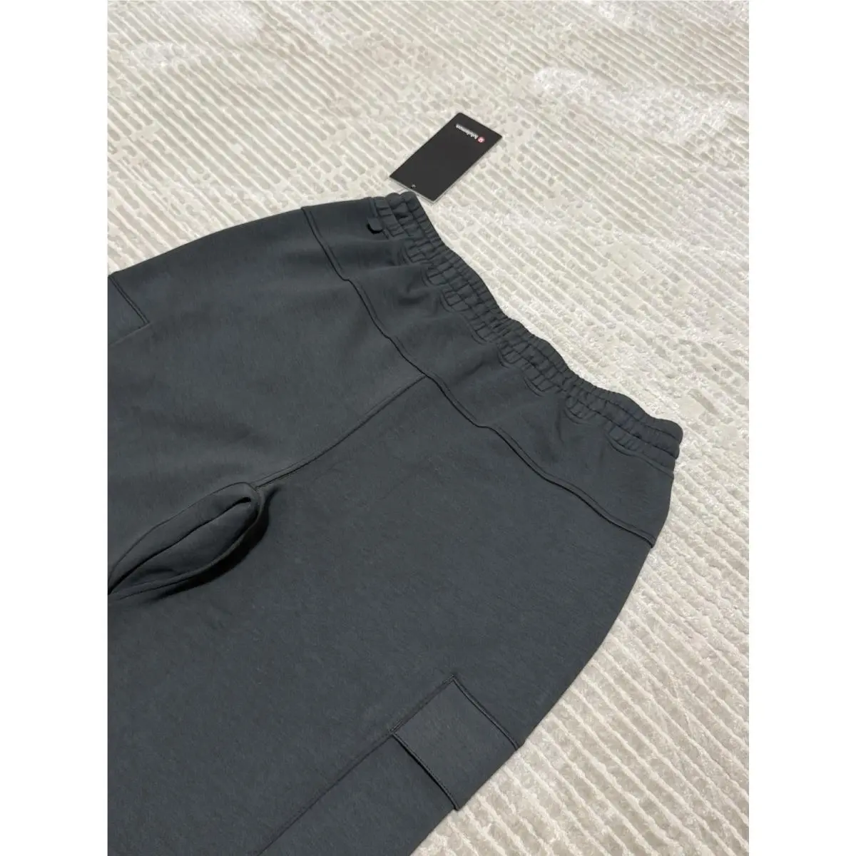 Lululemon clothing - Green 2