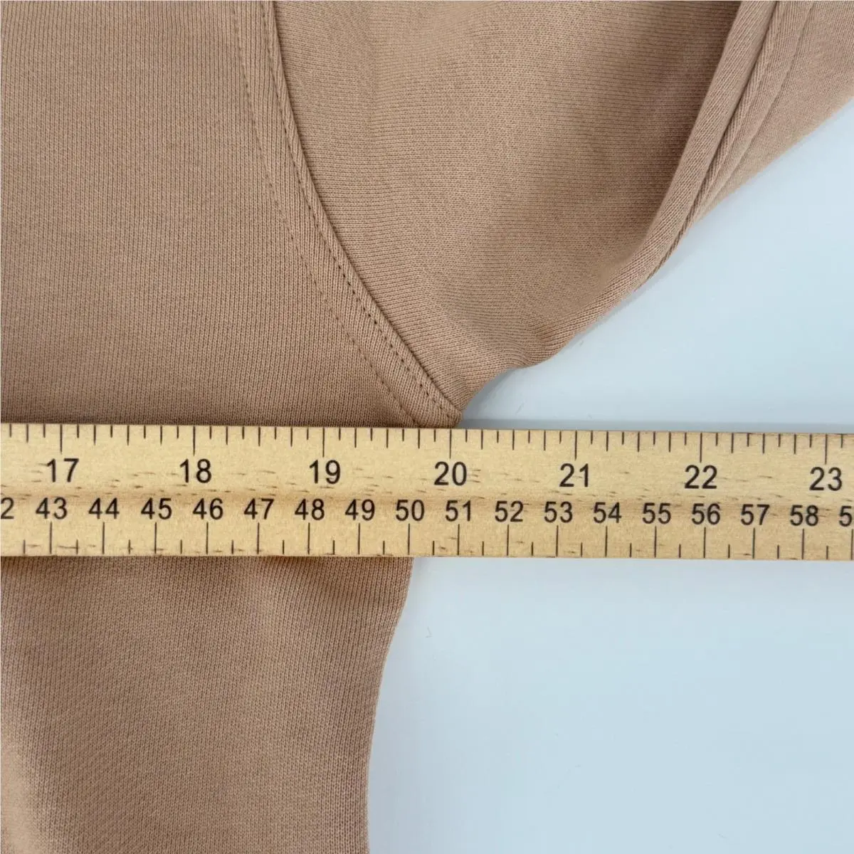 Lululemon clothing - Beige 4