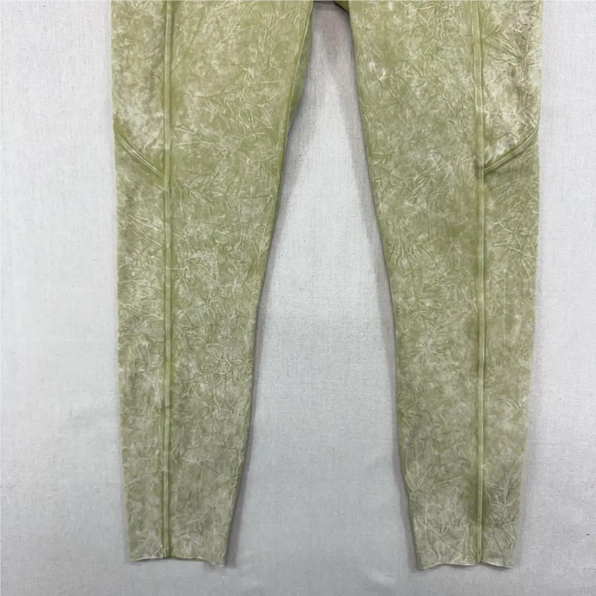 Lululemon clothing - Green 2