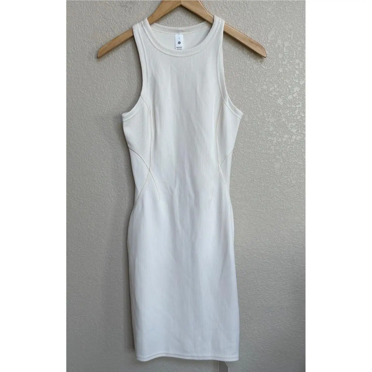 Lululemon clothing - Ivory 1
