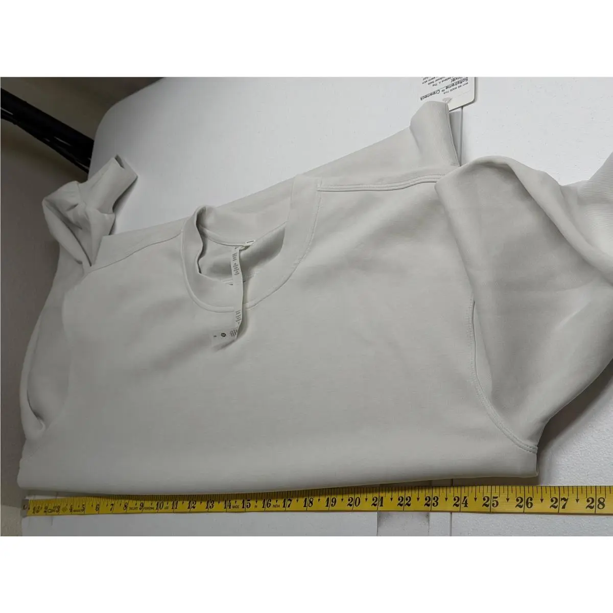 Lululemon clothing - Beige 7