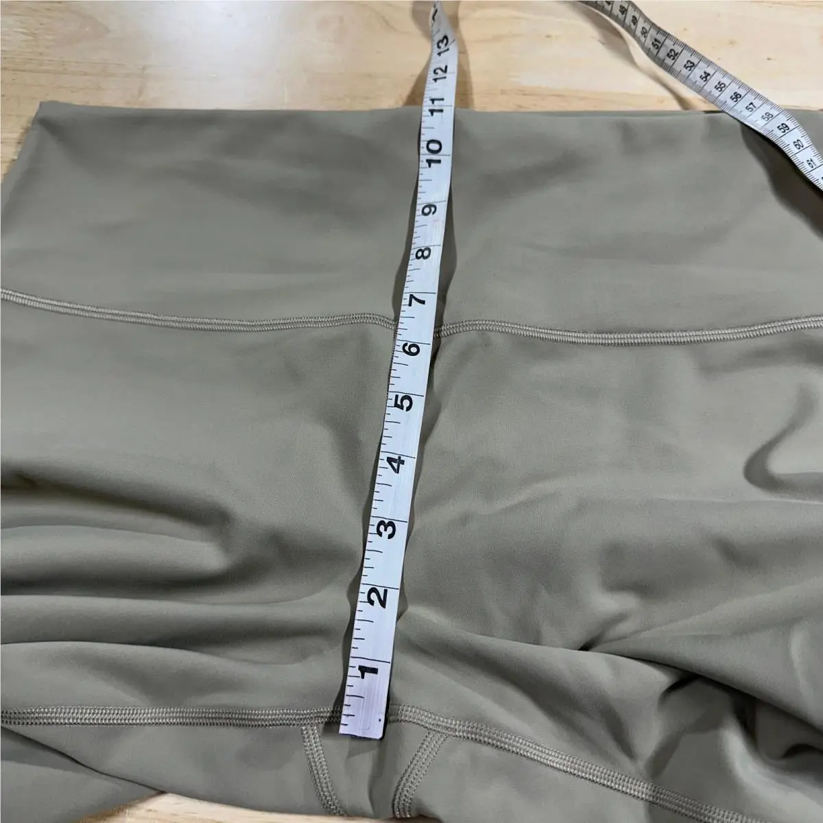 Lululemon clothing - Beige 8