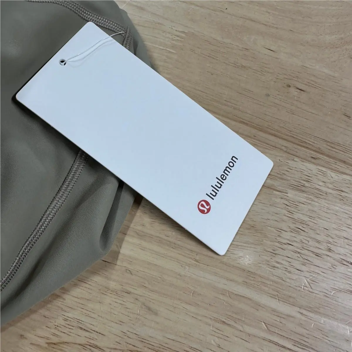 Lululemon clothing - Beige 5
