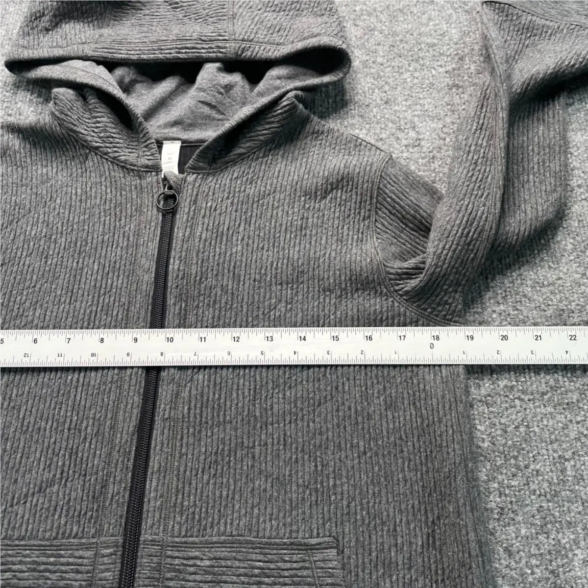 Lululemon clothing - Gray 5