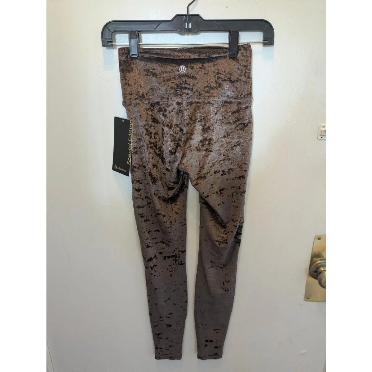 Lululemon clothing - Brown 7
