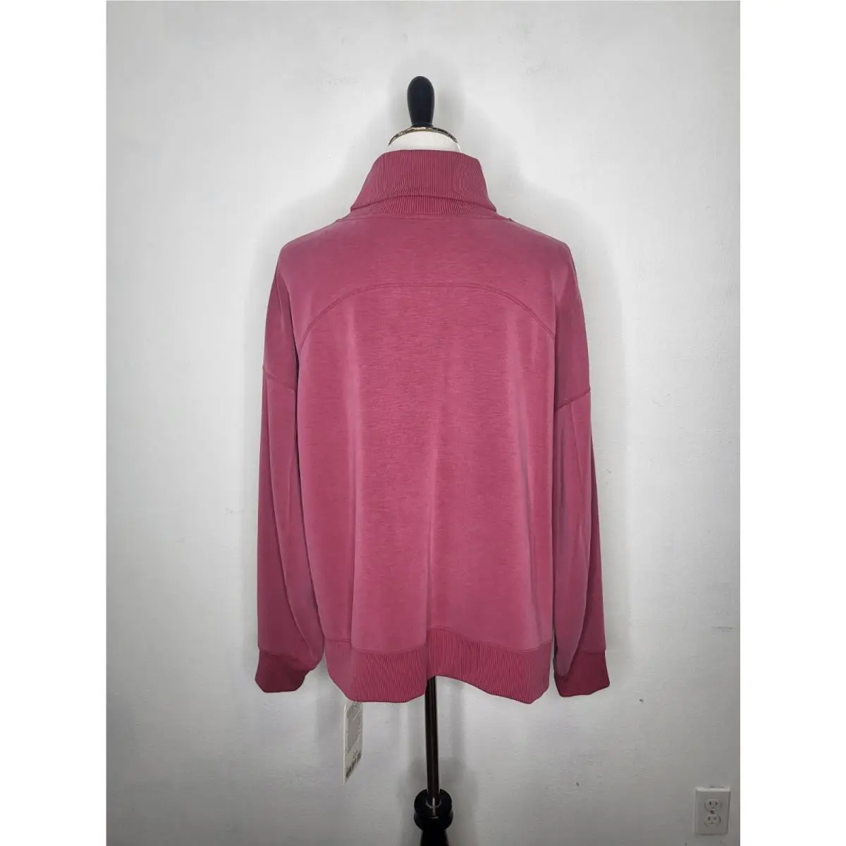 Lululemon clothing - Pink Red 4