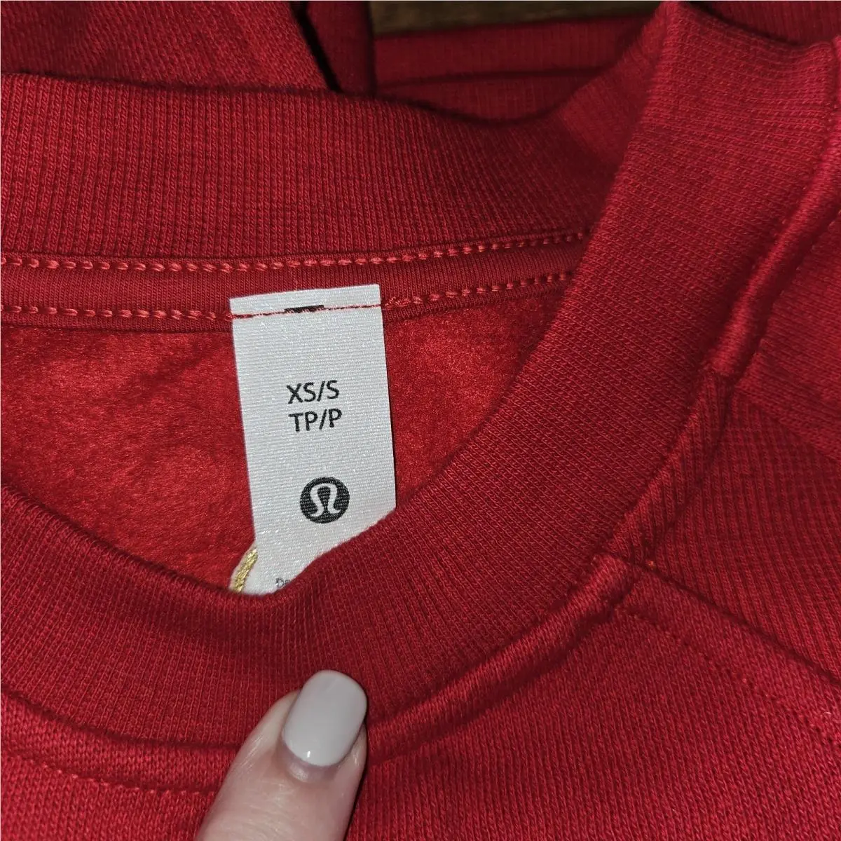 Lululemon clothing - Red 6