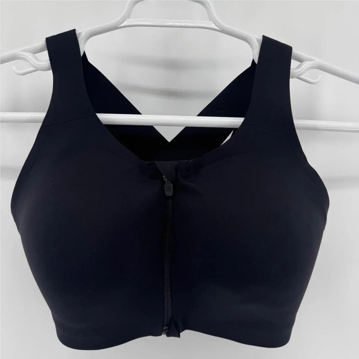 Lululemon Enlite Bra Zip Front Womens 34DDD Black High Support Sports Bra