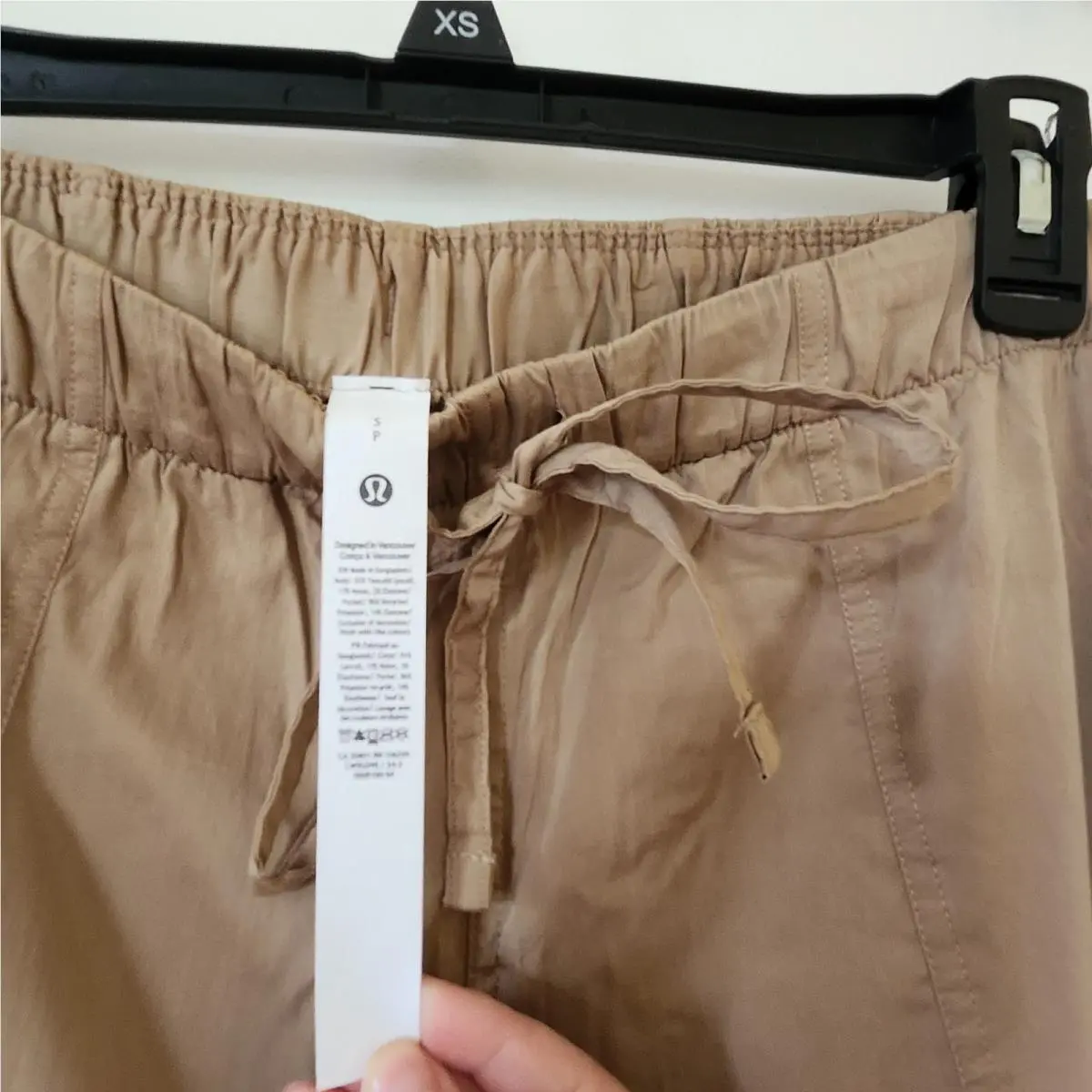 Lululemon clothing - Brown 1