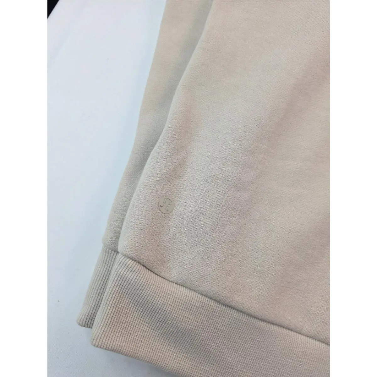 Lululemon clothing - Beige 3