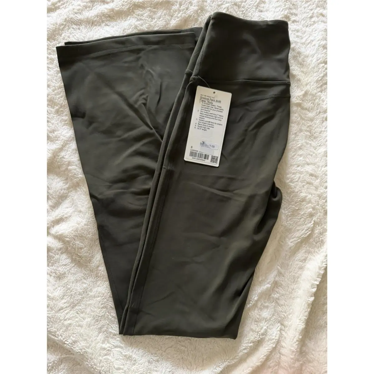 Lululemon clothing - Green 1