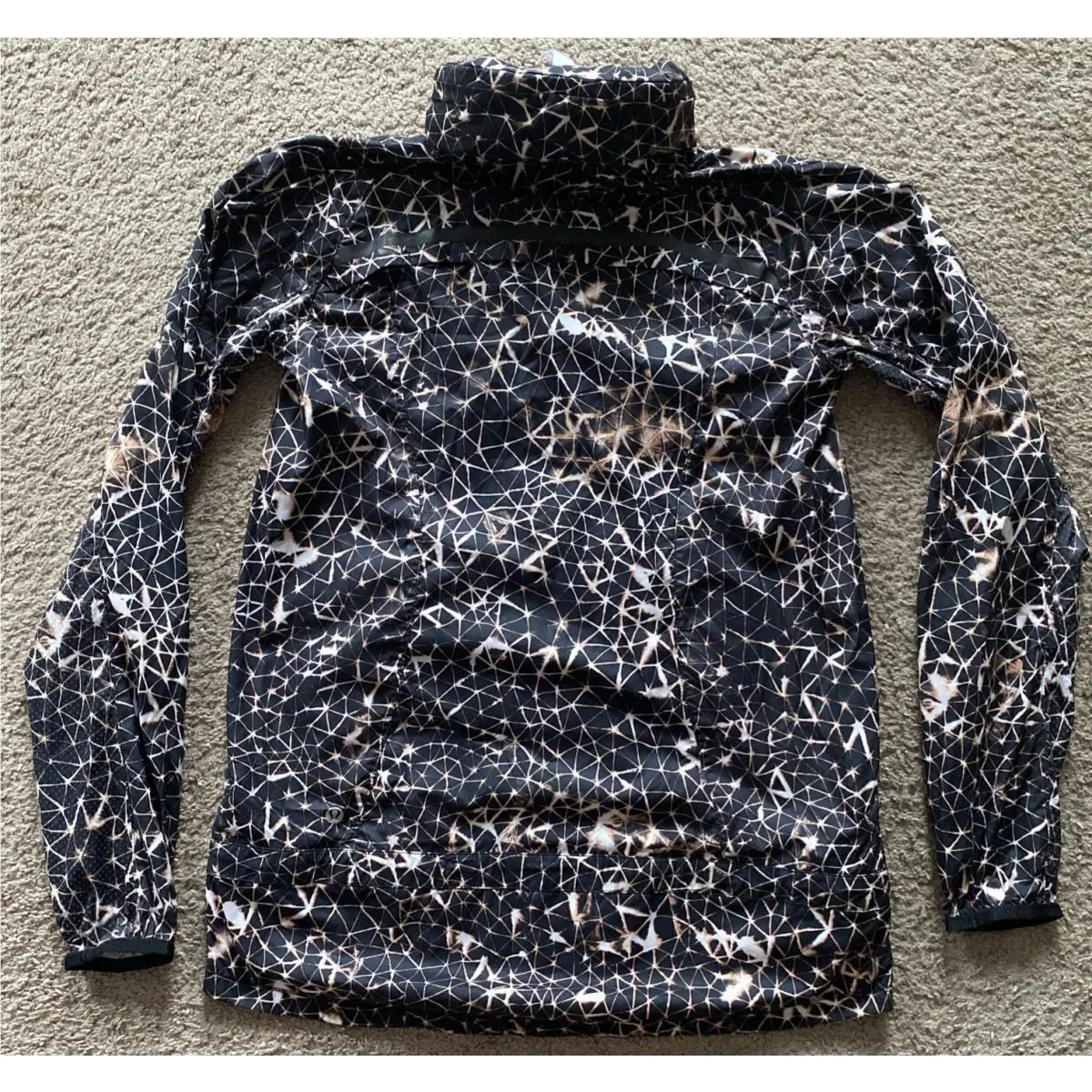 Lululemon clothing - Multi-Color, Manufacturer: SCMX 5