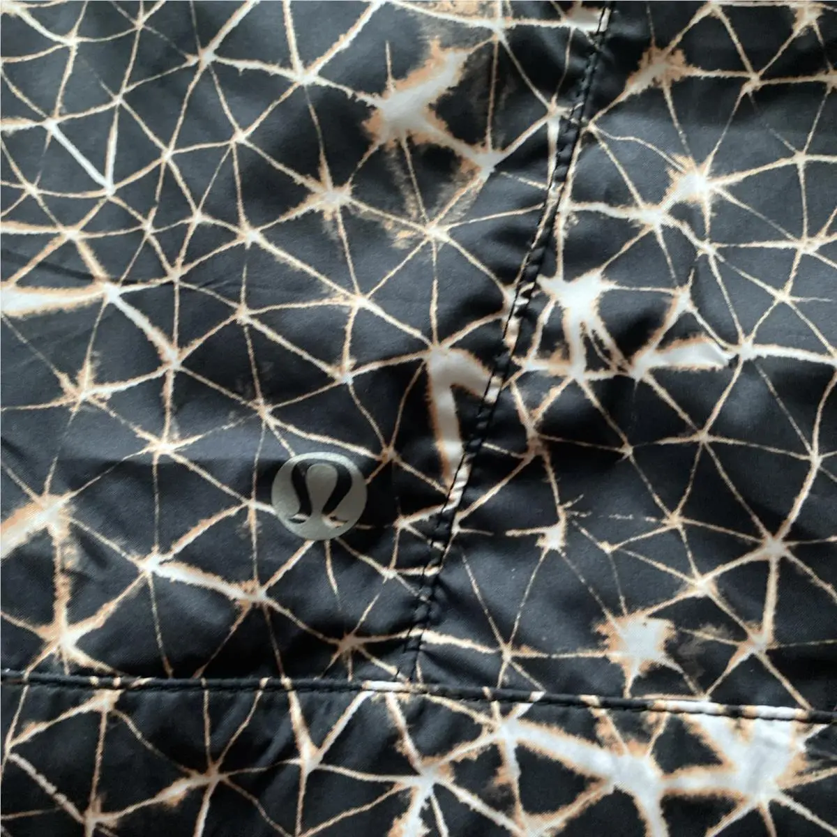 Lululemon clothing - Multi-Color, Manufacturer: SCMX 7