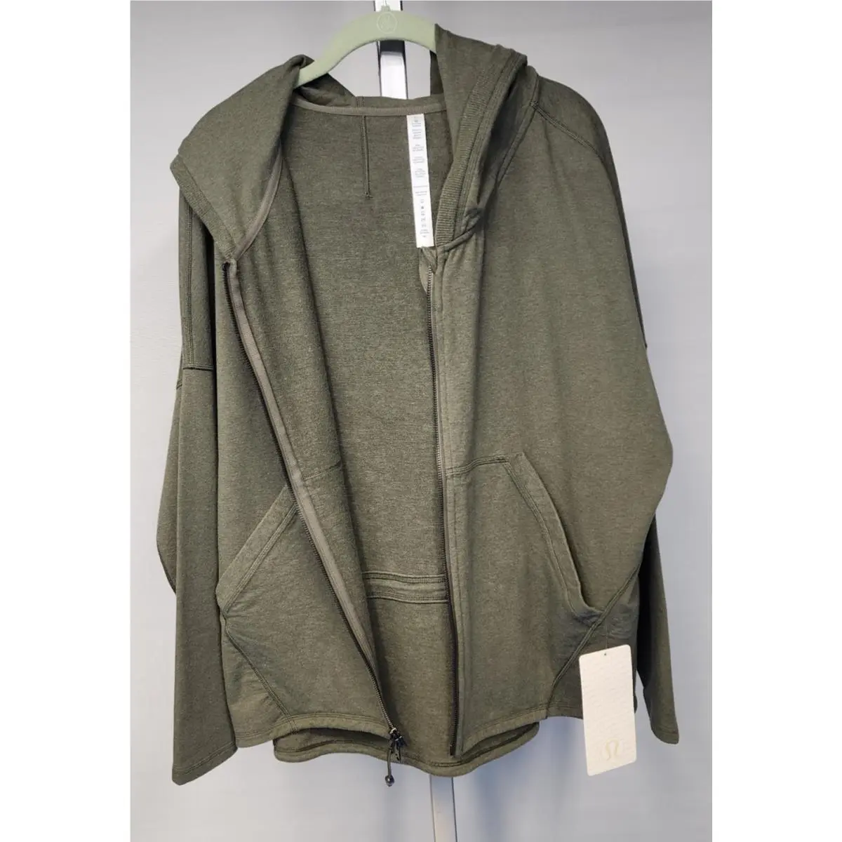 Lululemon clothing - Green 9