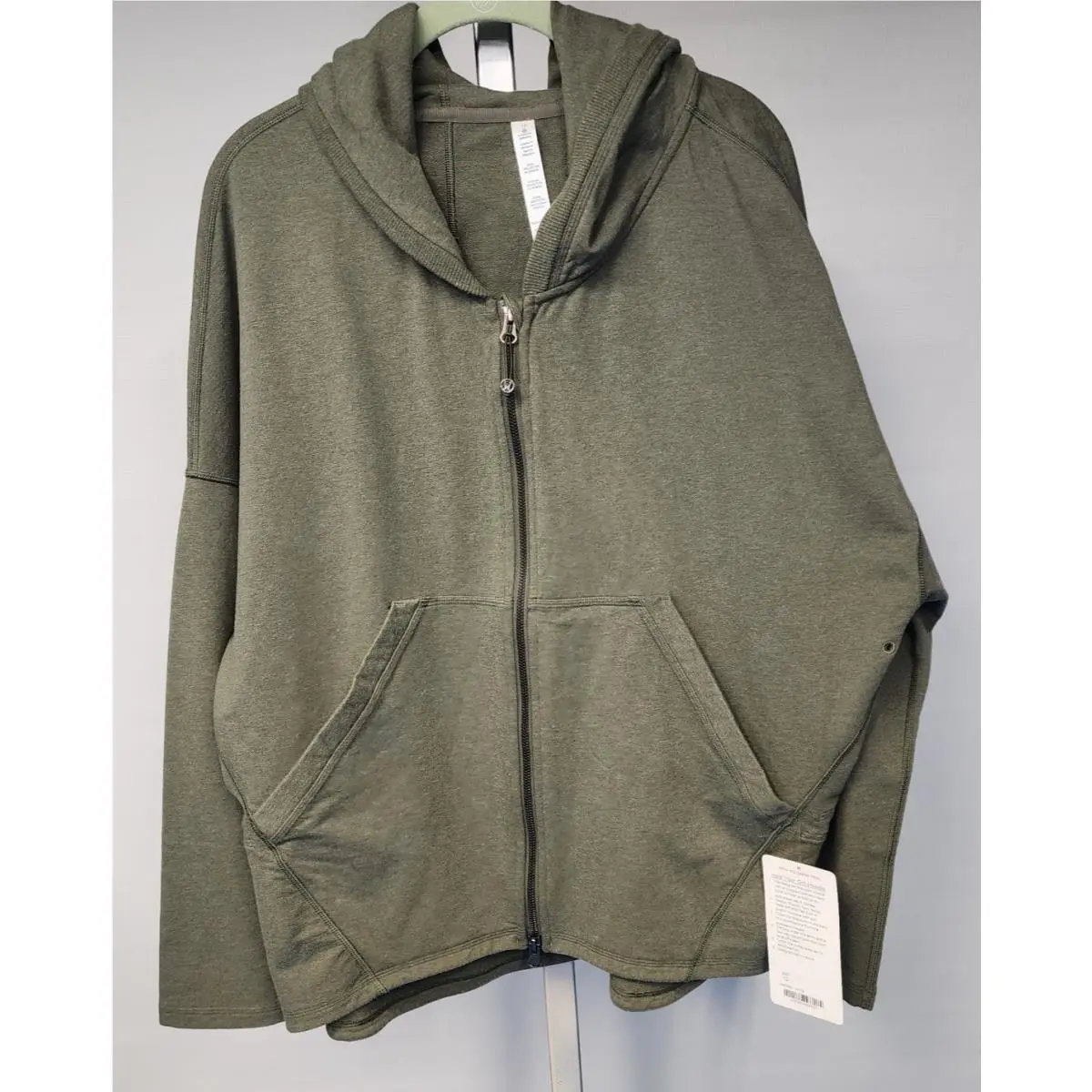Lululemon clothing - Green 10