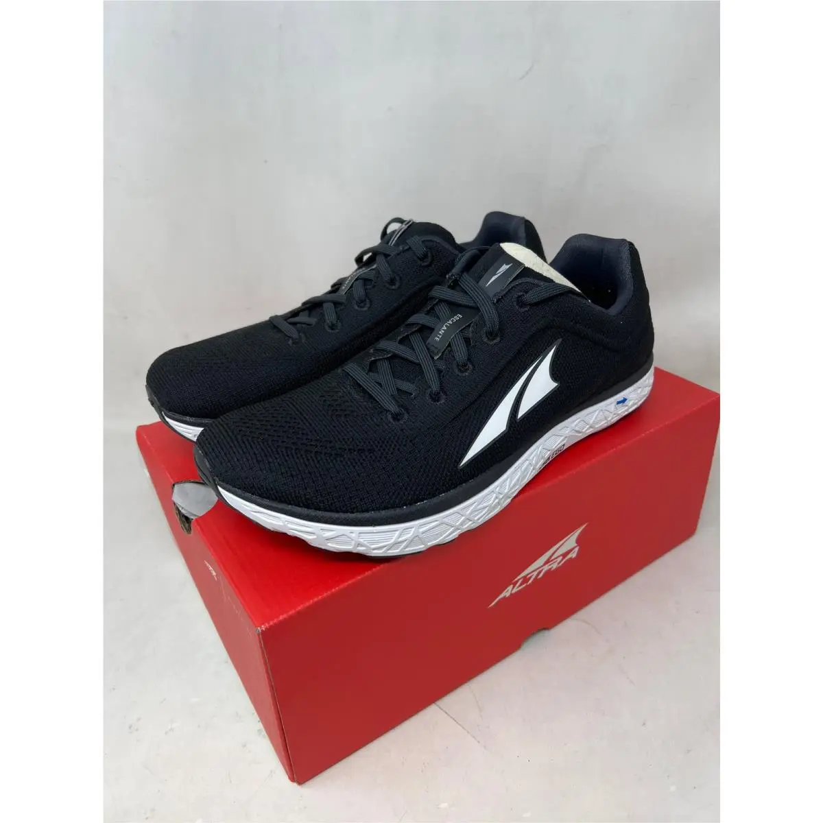 Altra Footwear Men`s Escalante 2.5 Running Shoes - Black Size 7