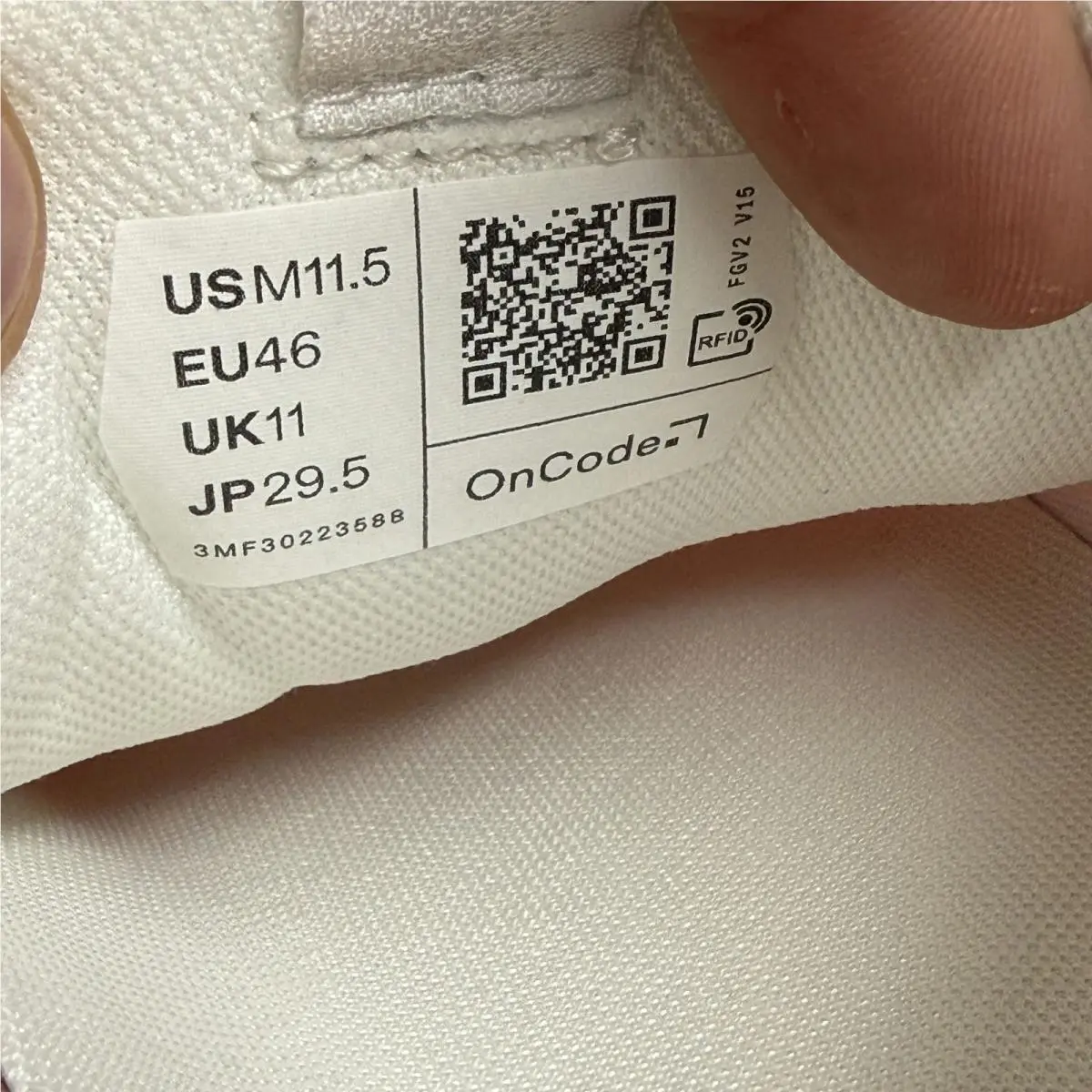 On-Running shoes - Running Cloudsurfer Trail 2 Ivory Ghost - 3MF30223588 - Cream 8